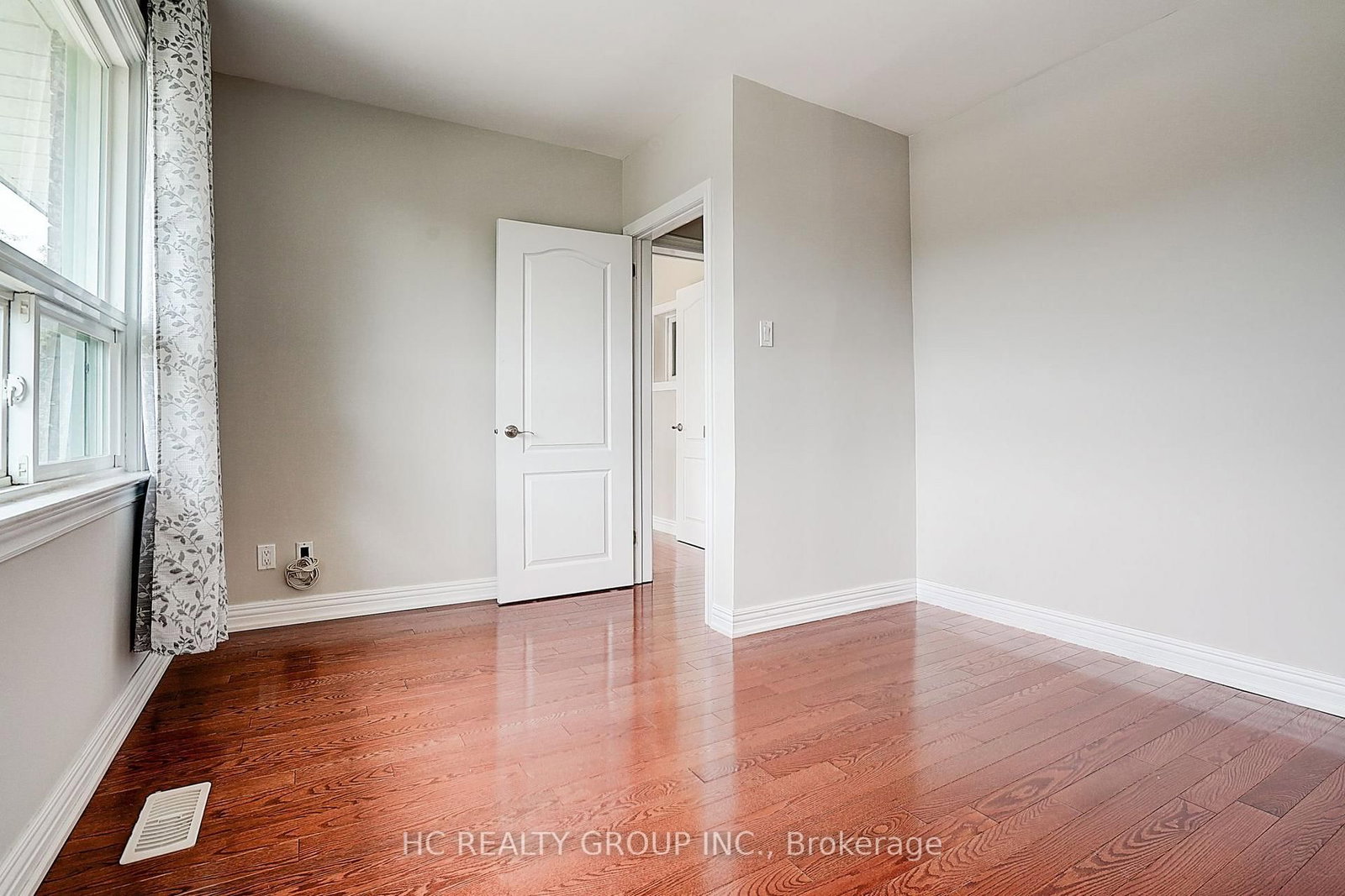 361 Highfield Road • Toronto, ON photo 14