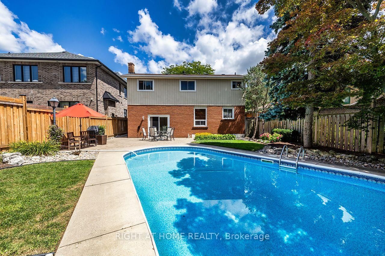 1770 Spruce Hill Road • Pickering, ON photo 17