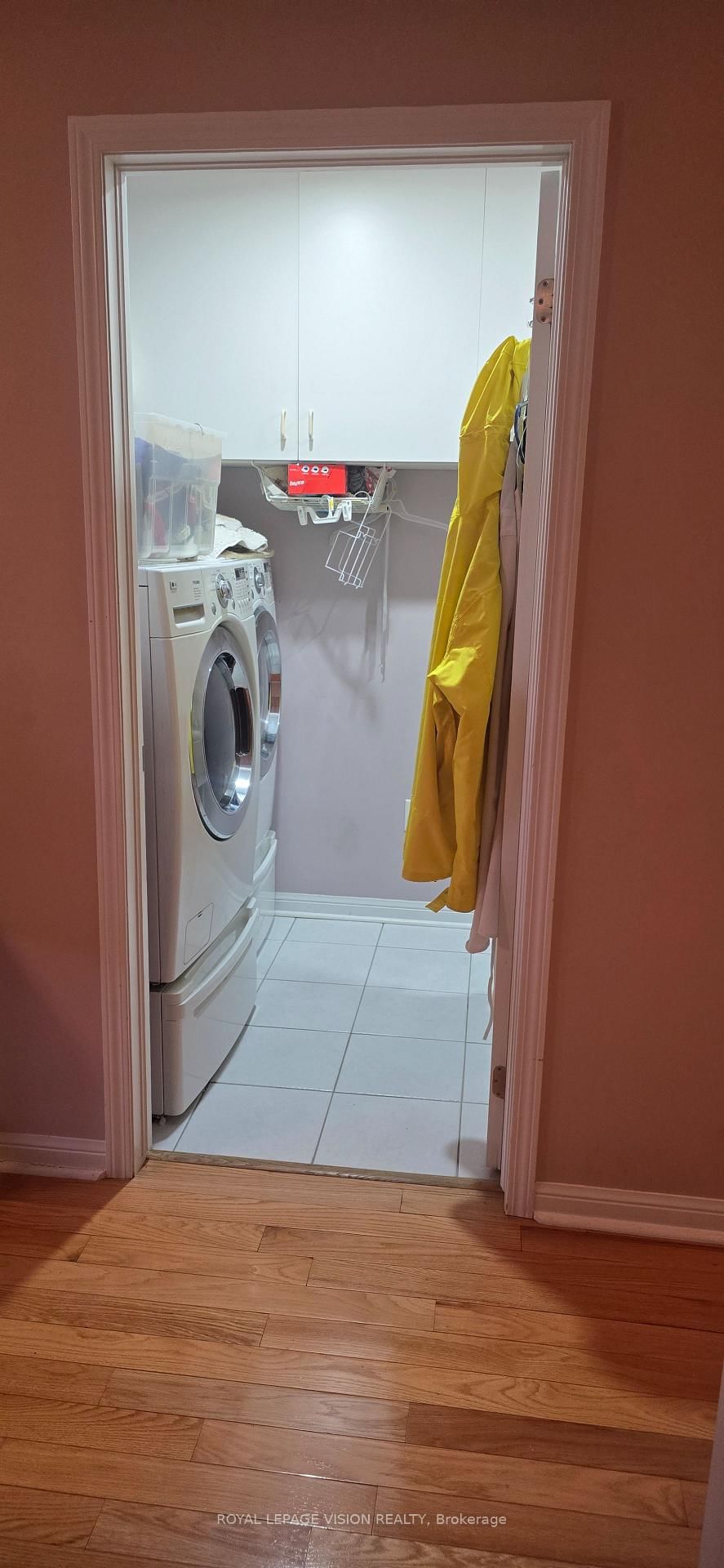 13 Antelope Drive • Toronto, ON photo 19