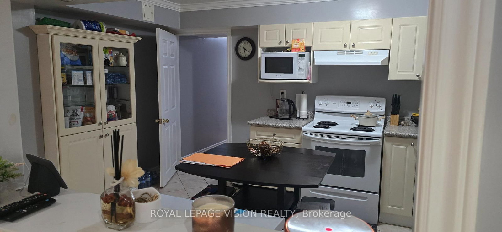 13 Antelope Drive • Toronto, ON photo 22