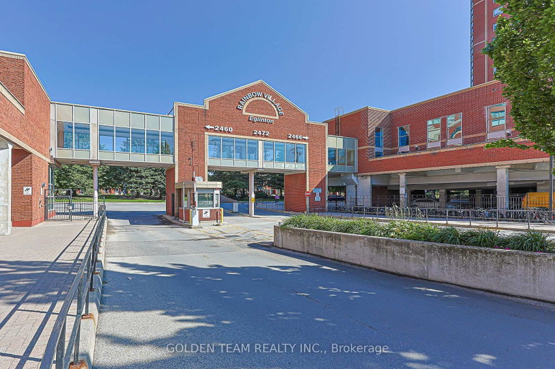 1606 - 2460 Eglinton Avenue E