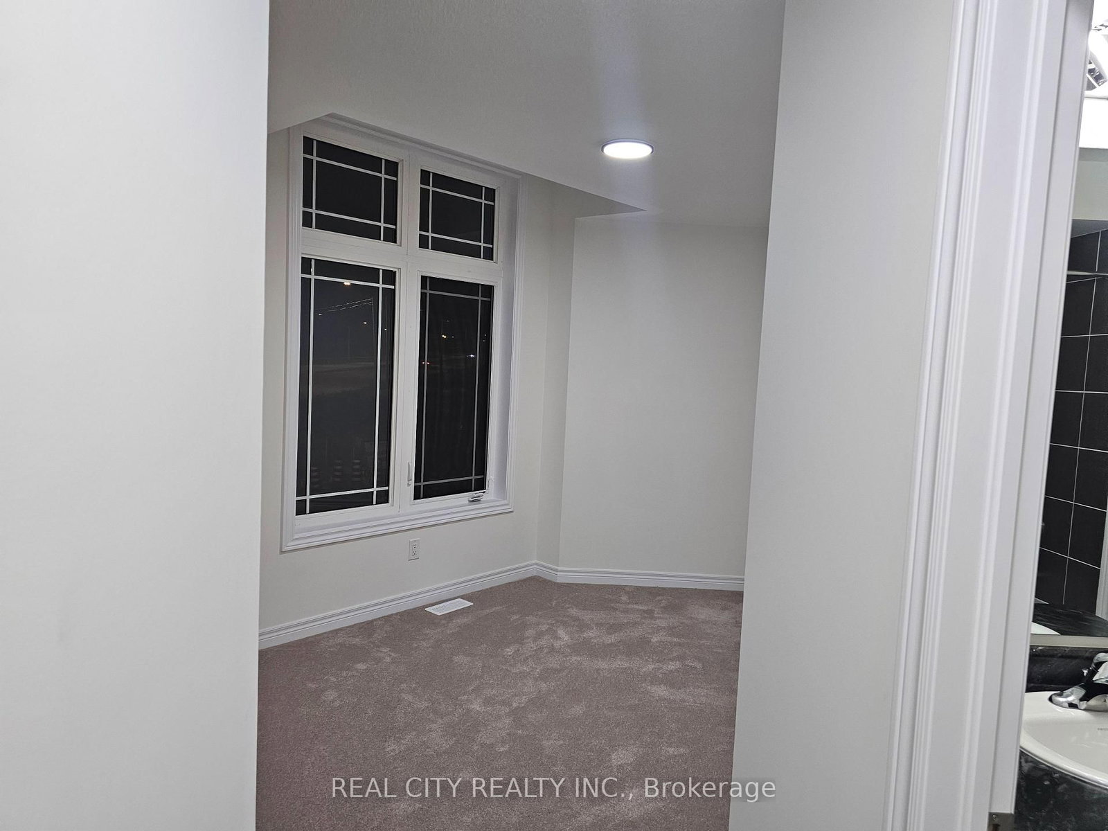 2873 Whites Road • Pickering, ON photo 27