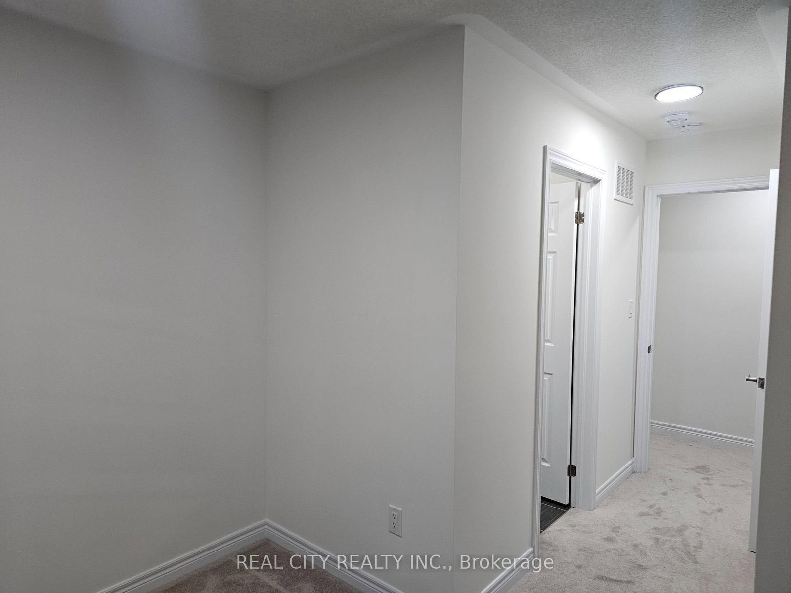 2873 Whites Road • Pickering, ON photo 31