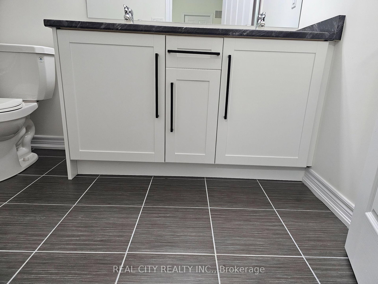 2873 Whites Road • Pickering, ON photo 39