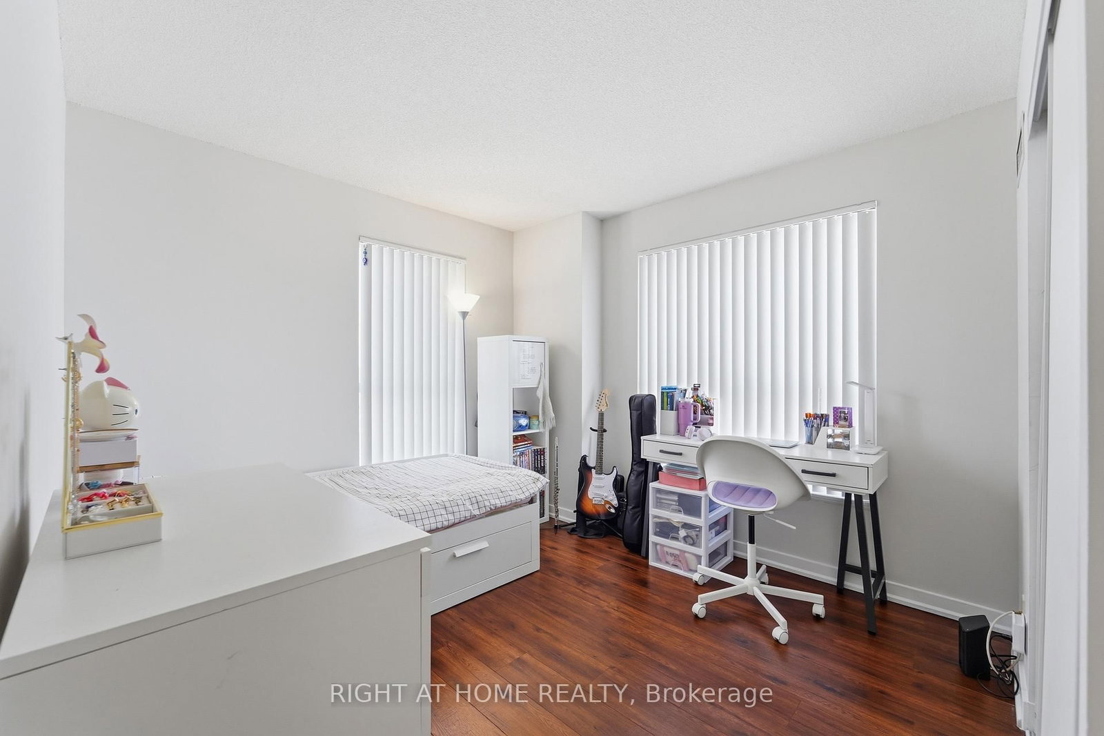 38 Lee Centre Drive • #1612 • Toronto, ON photo 10