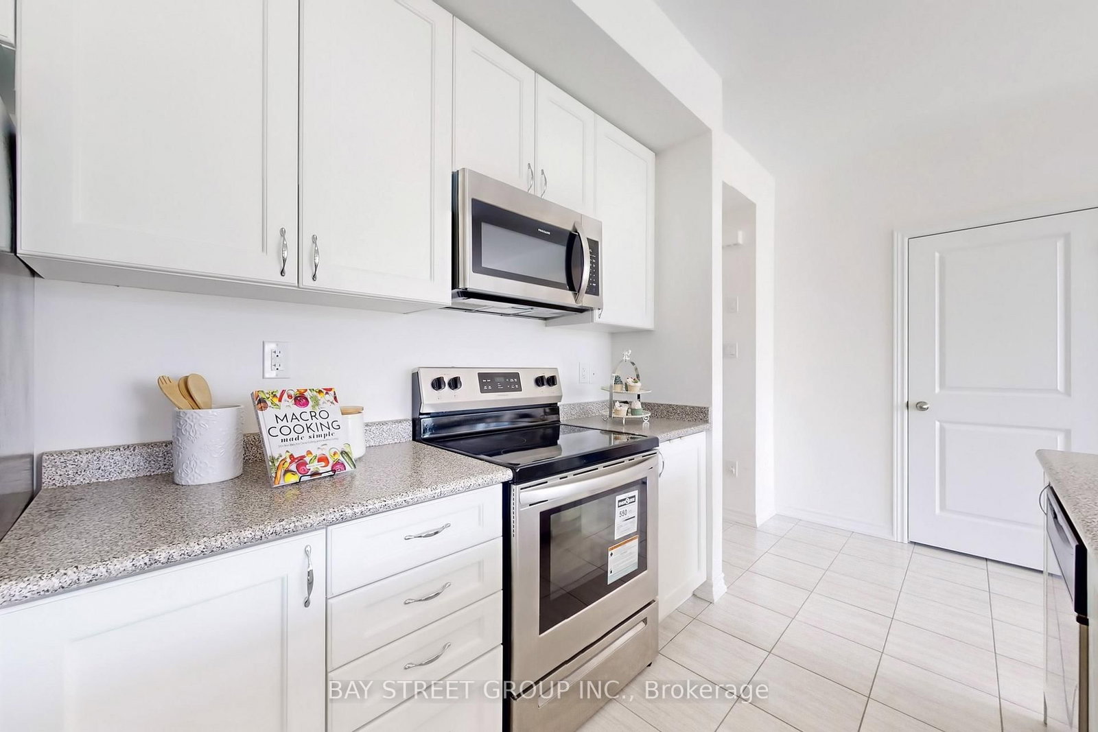2623 Garrison Crossing • Pickering, ON photo 12