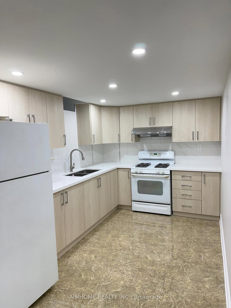 Basement unit#1 - 28 Heatherbank Trail