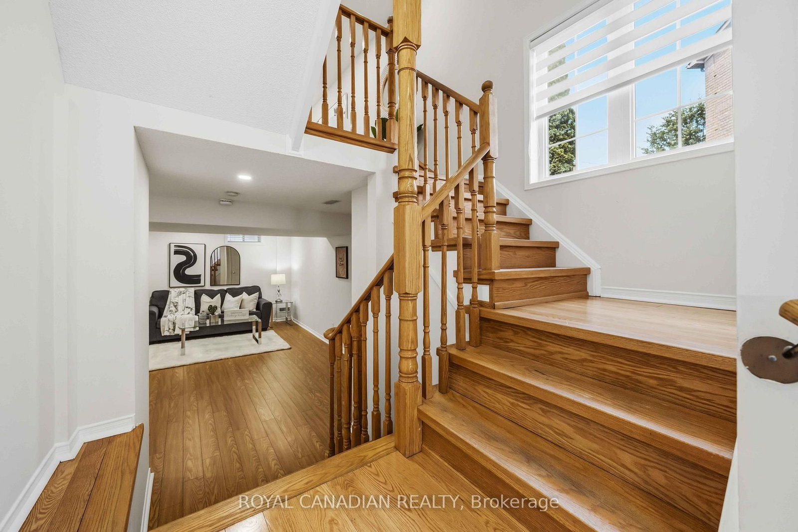137 Stokely Crescent • Whitby, ON photo 8