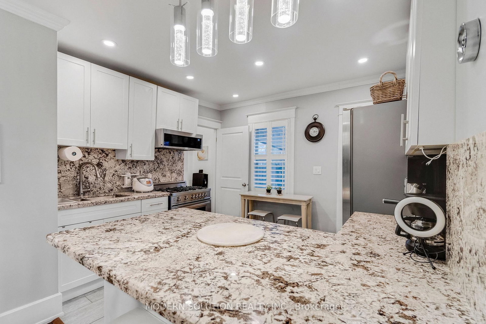 741 Milverton Boulevard • Toronto, ON photo 16