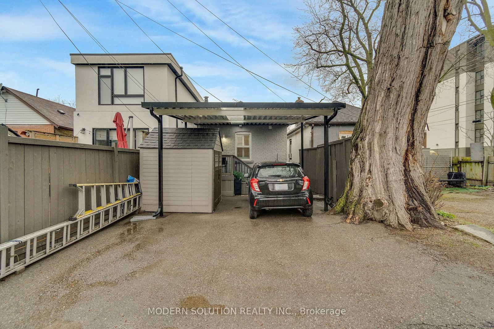 741 Milverton Boulevard • Toronto, ON photo 35