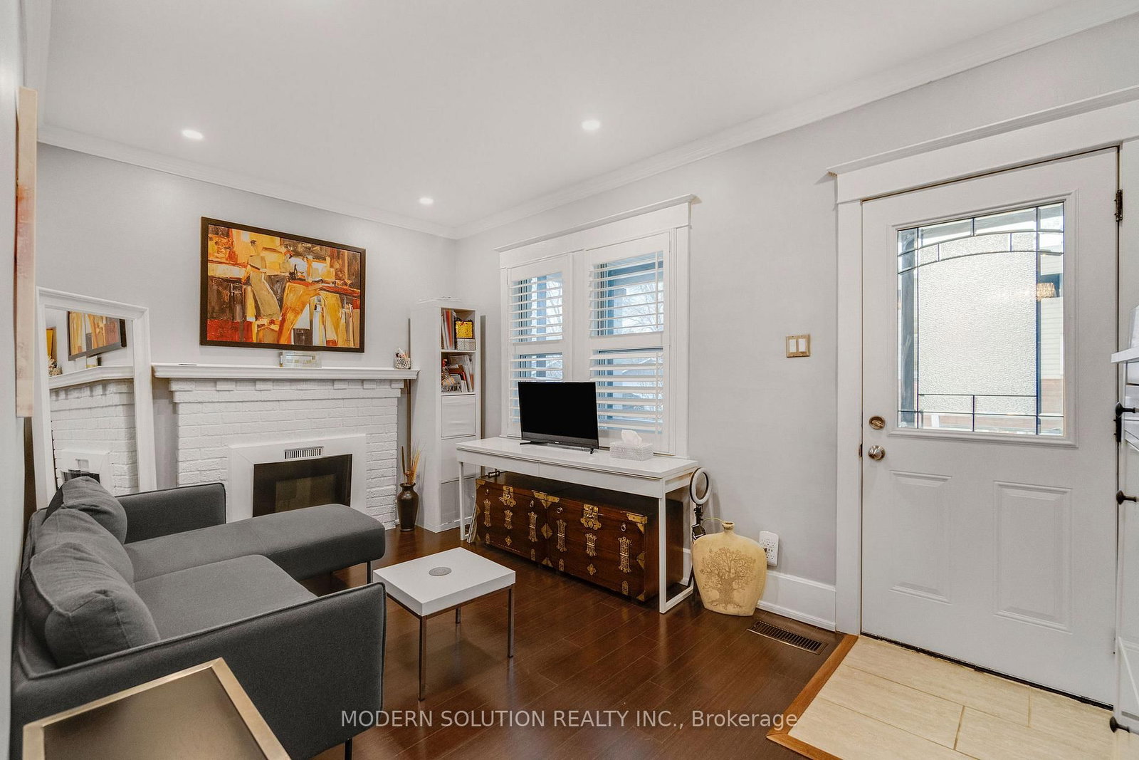 741 Milverton Boulevard • Toronto, ON photo 8