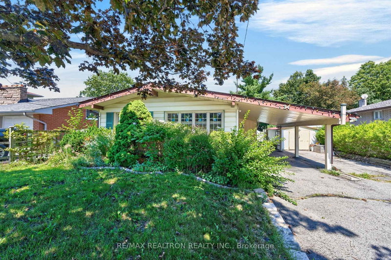 34 Taunton Road W