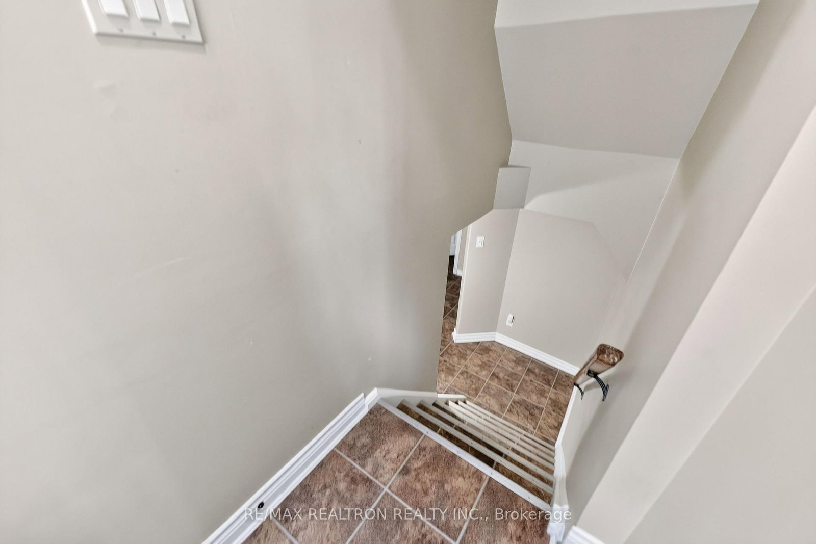 34 Taunton Road W • Oshawa, ON photo 29