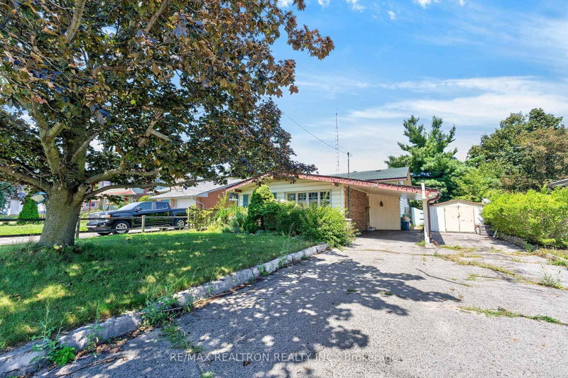 34 Taunton Road W