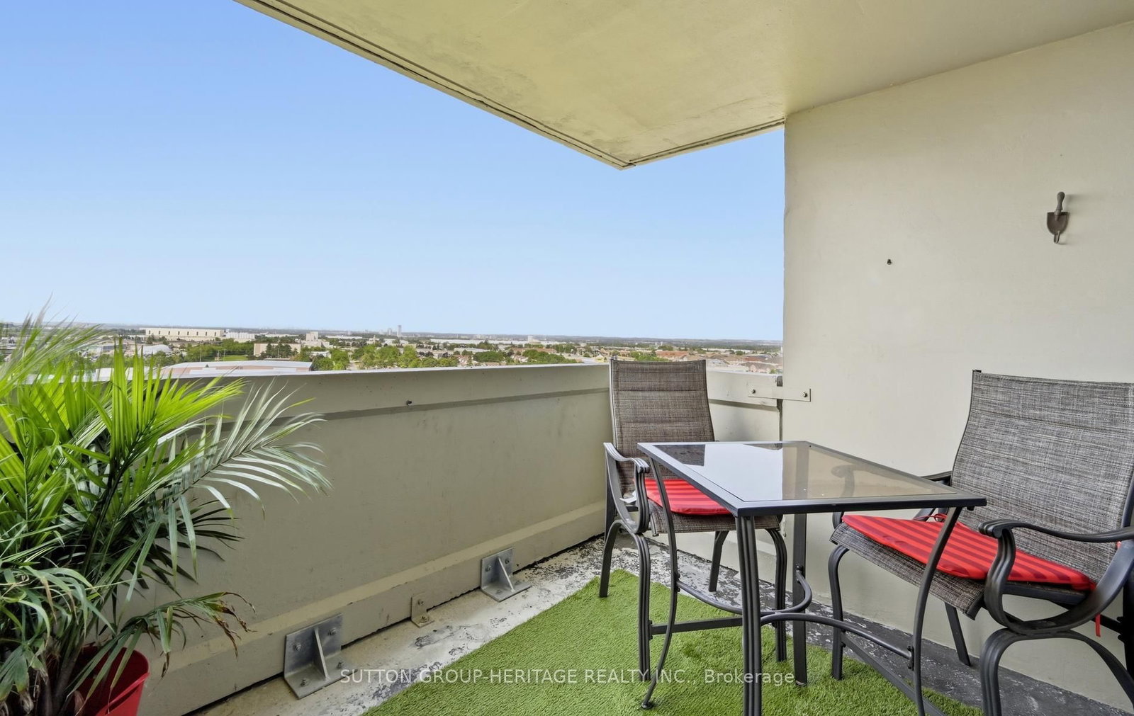 44 Falby Court E • #1608 • Ajax, ON photo 9