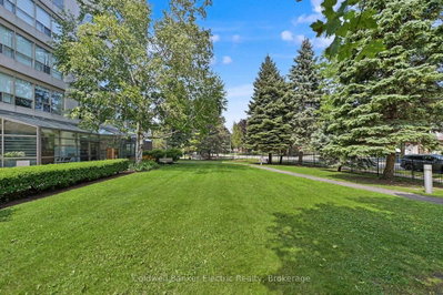 712 Rossland Road E • #1011 • Whitby, ON photo 8