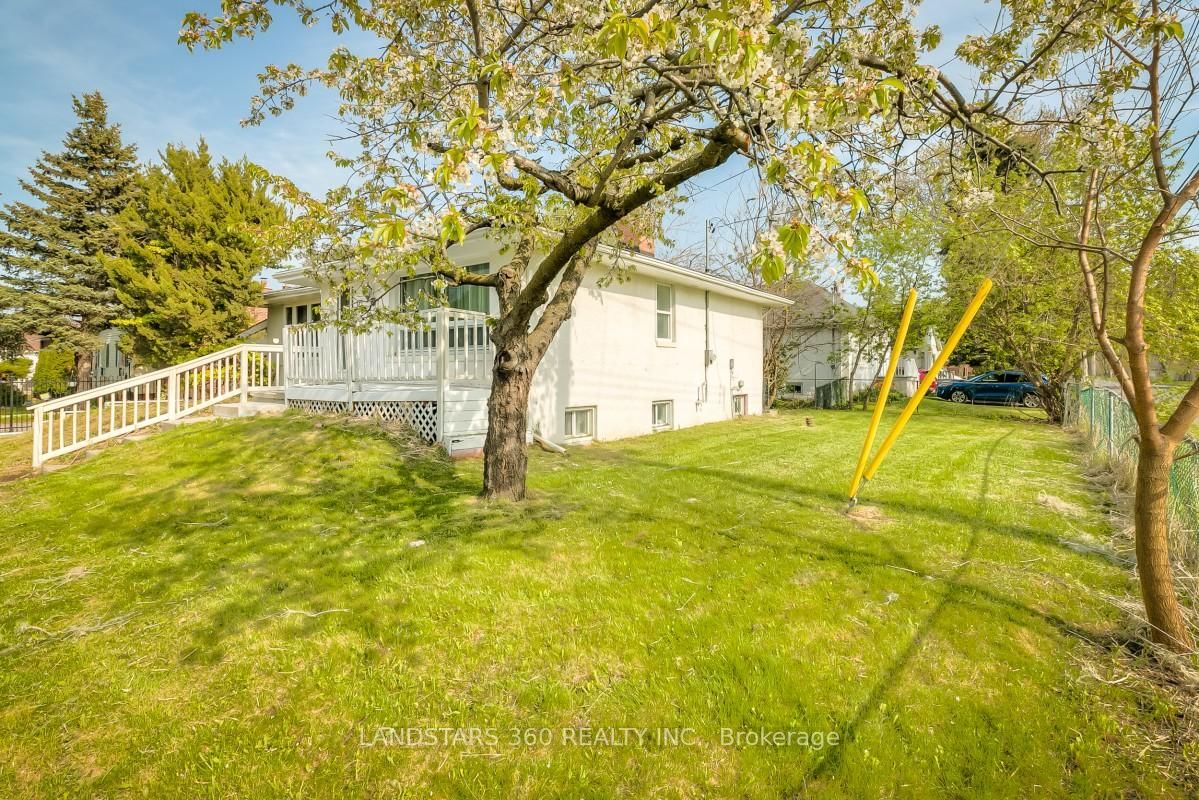 127 Galloway Road • Toronto, ON photo 3