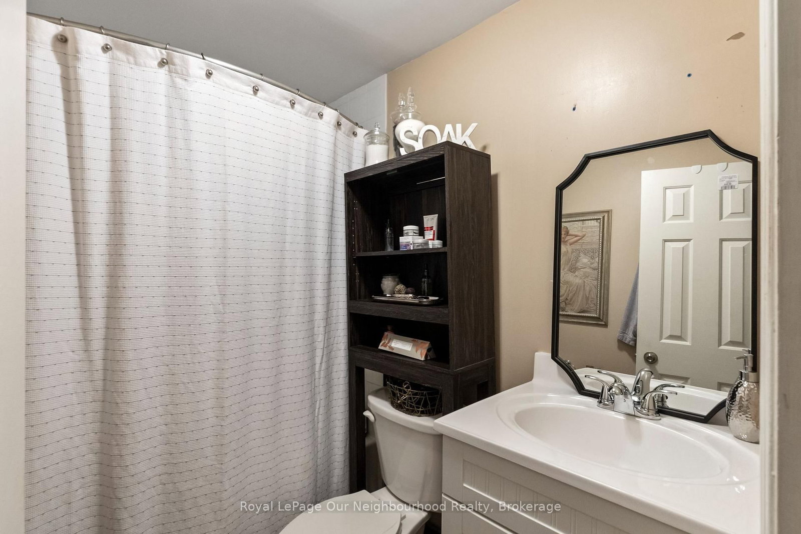 23 Woodward Drive • Whitby, ON photo 27