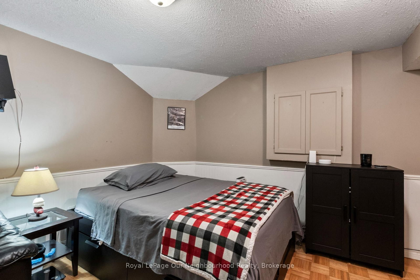 23 Woodward Drive • Whitby, ON photo 37