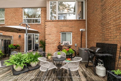 23 Woodward Drive • Whitby, ON photo 4