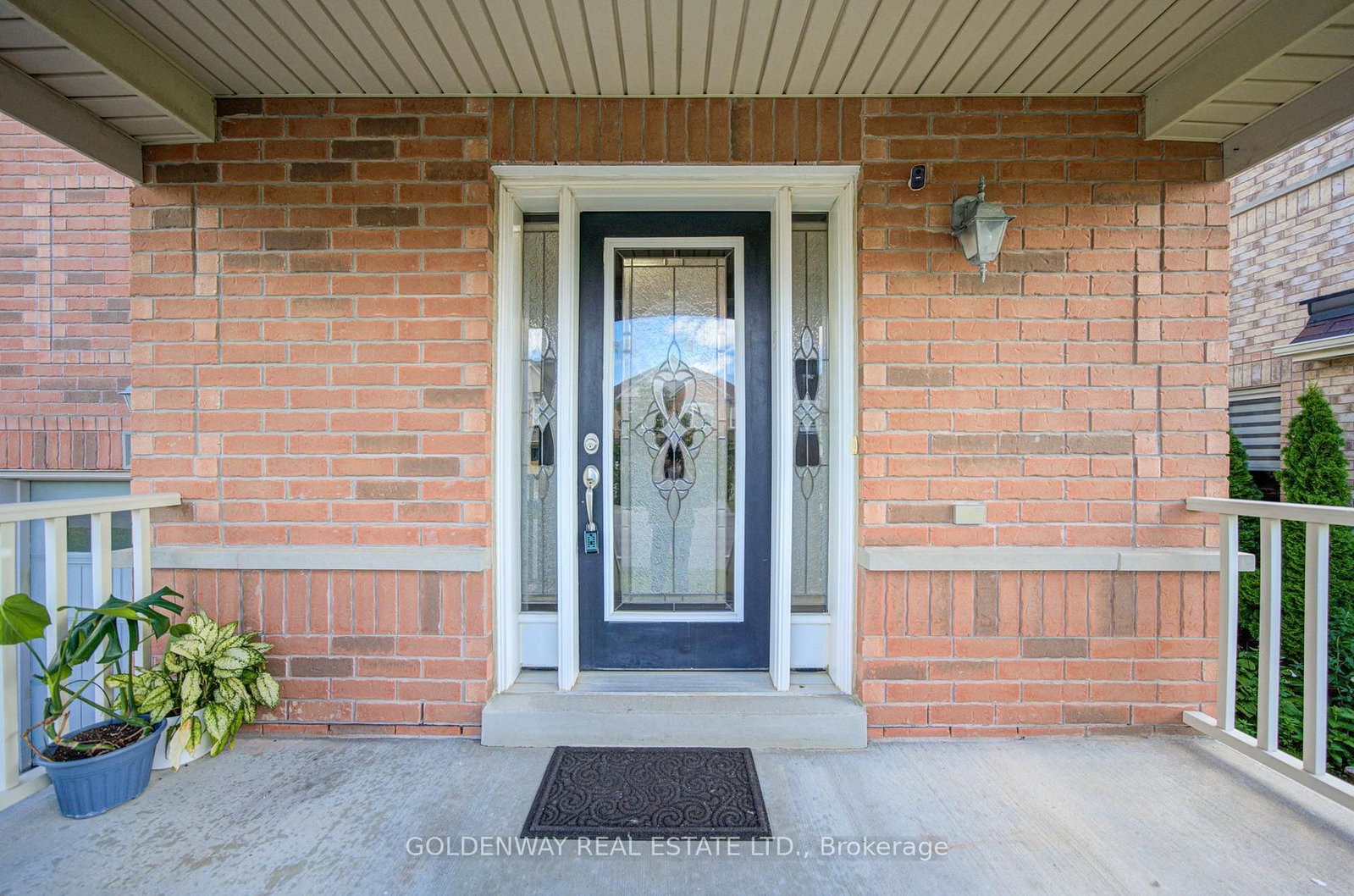 1433 Rennie Street • Oshawa, ON photo 3