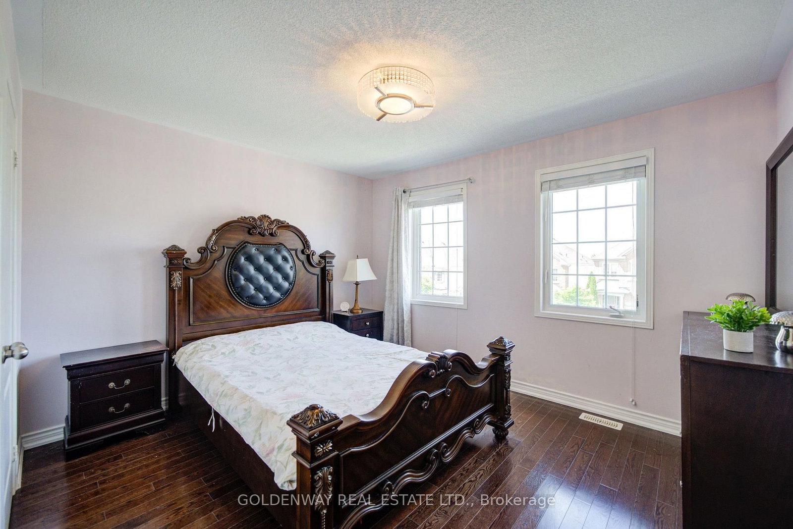 1433 Rennie Street • Oshawa, ON photo 30