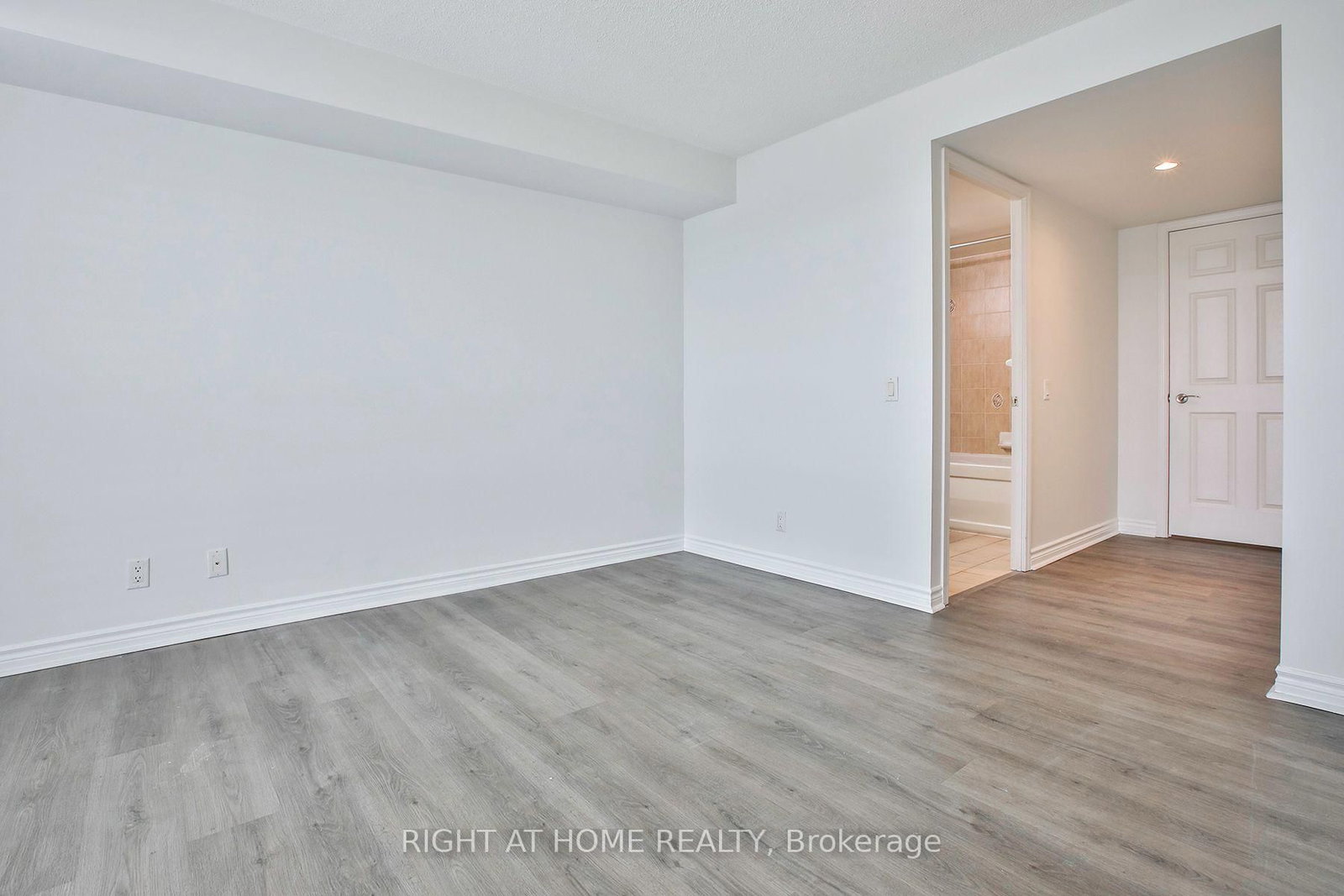 18 Mondeo Drive • #626 • Toronto, ON photo 18