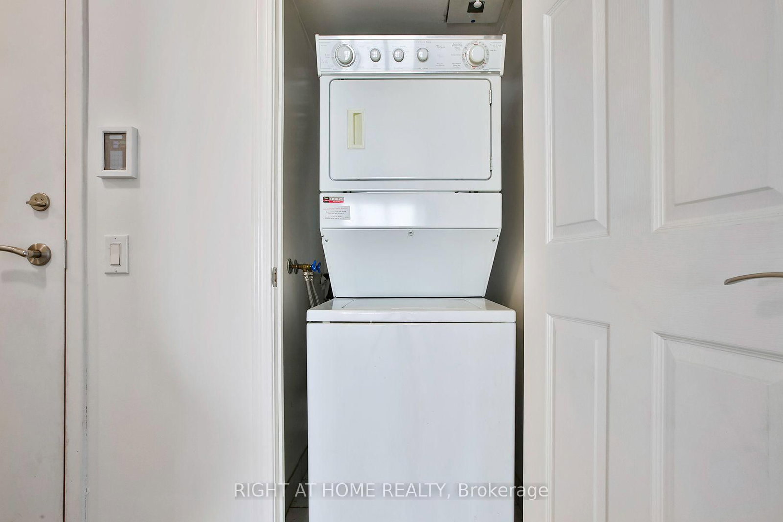 18 Mondeo Drive • #626 • Toronto, ON photo 26