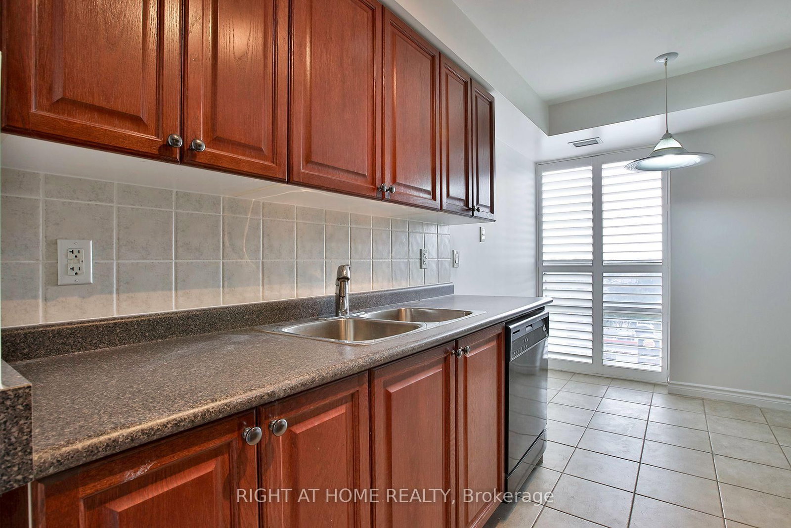 18 Mondeo Drive • #626 • Toronto, ON photo 9