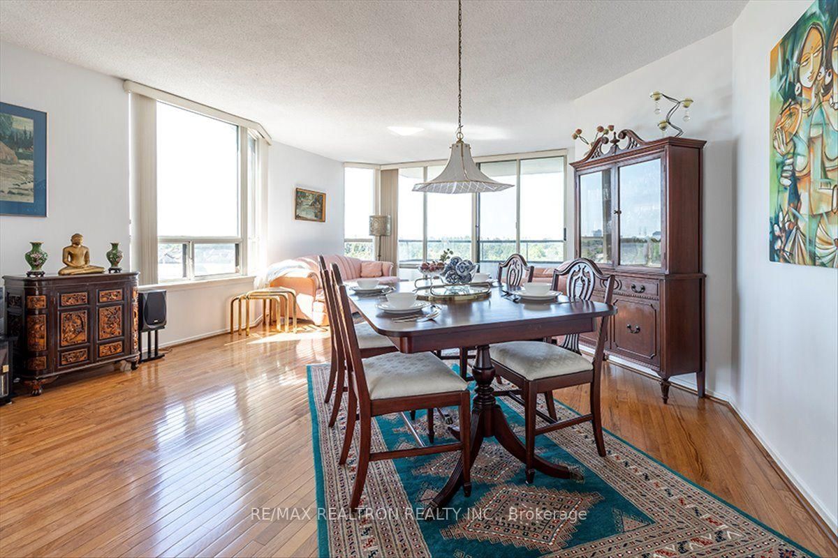 300 Alton Towers Circle • #711 • Toronto, ON photo 14