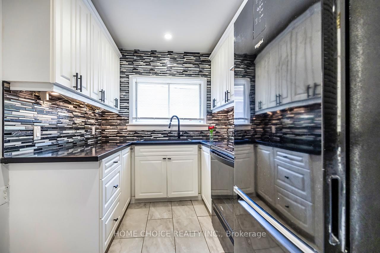 140 Gladstone Avenue • Oshawa, ON photo 16