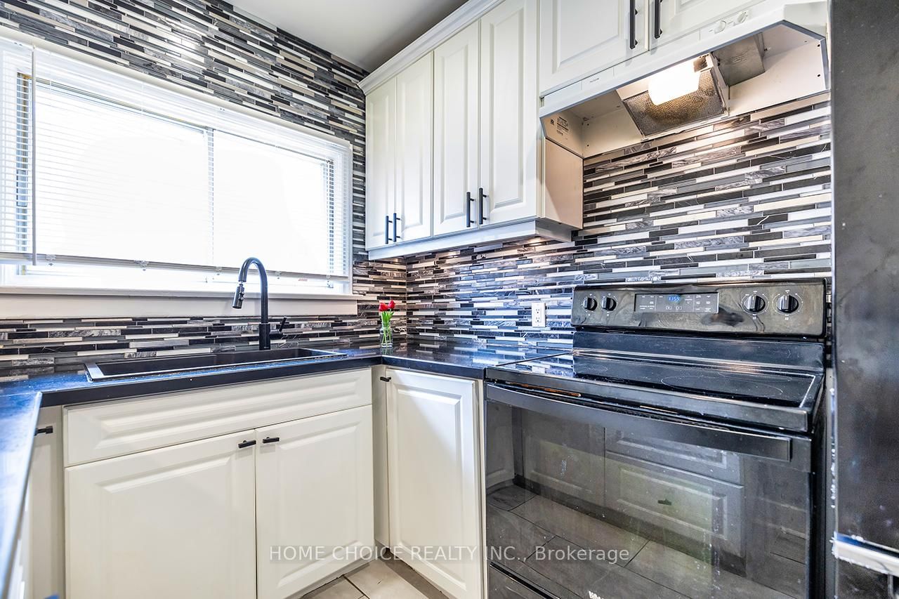 140 Gladstone Avenue • Oshawa, ON photo 17