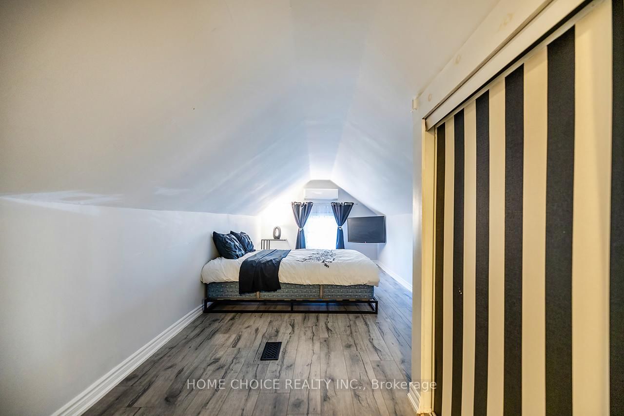 140 Gladstone Avenue • Oshawa, ON photo 28