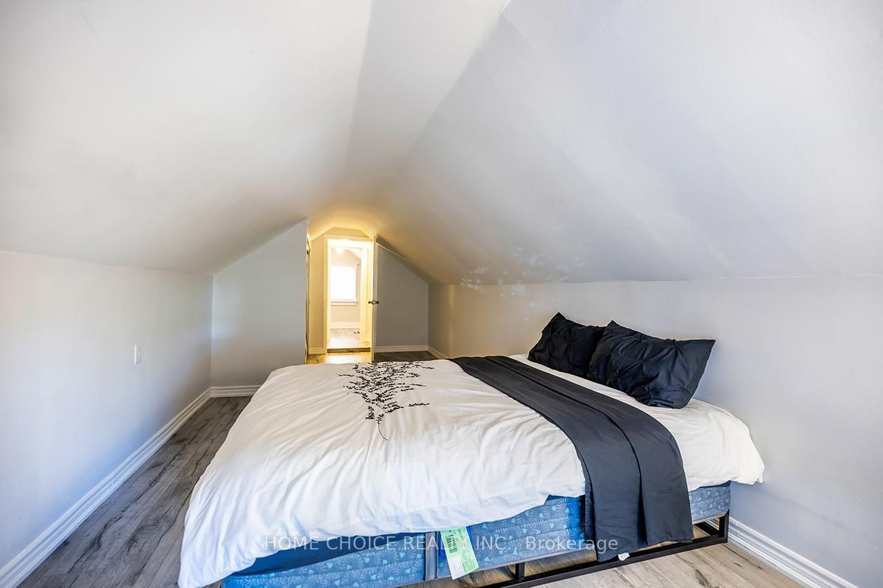 140 Gladstone Avenue • Oshawa, ON photo 30