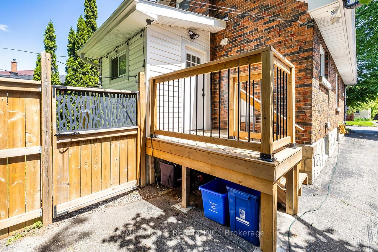 140 Gladstone Avenue • Oshawa, ON photo 41