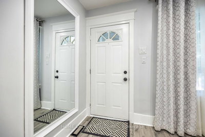 140 Gladstone Avenue • Oshawa, ON photo 6