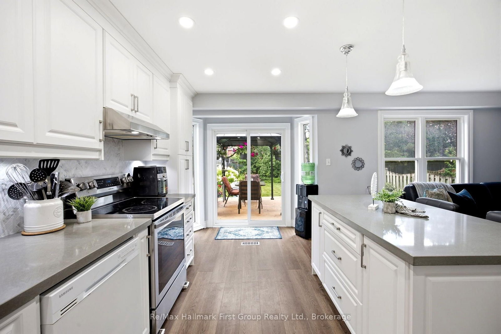 868 White Ash Drive • Whitby, ON photo 24