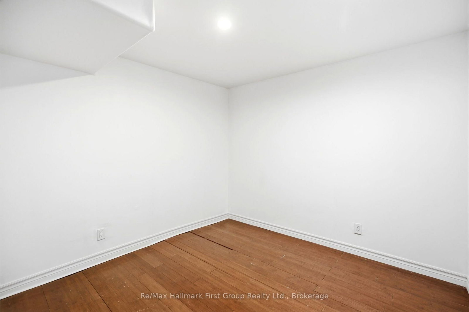 868 White Ash Drive • Whitby, ON photo 38