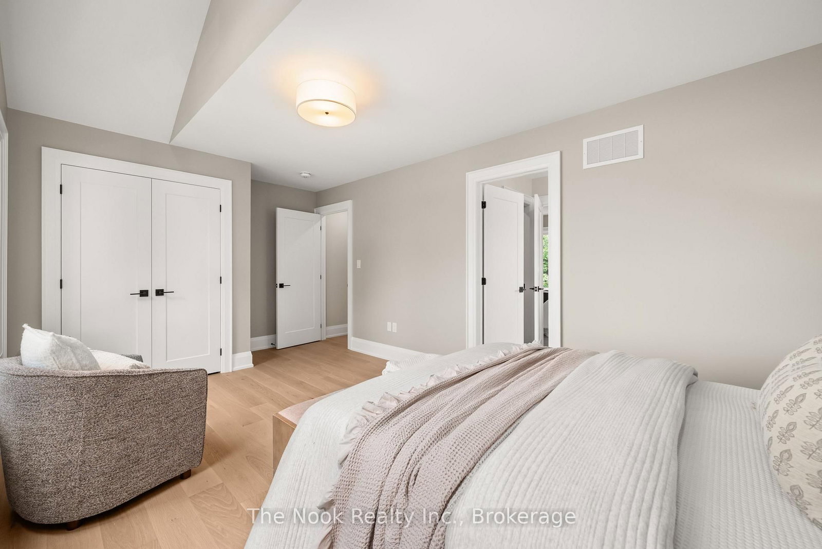 153 Elizabeth Crescent N • Whitby, ON photo 29