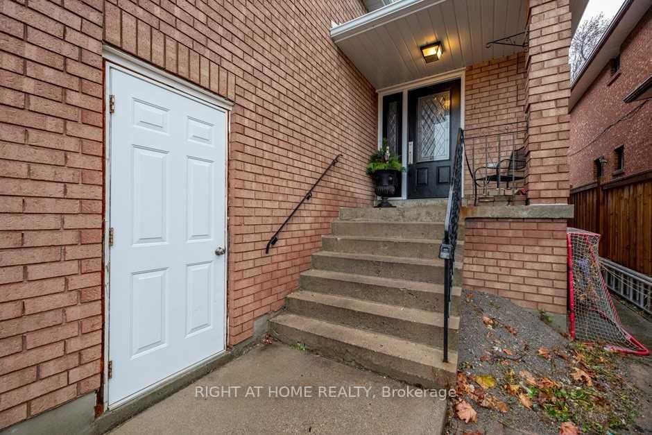 58 Park Street, Toronto 2