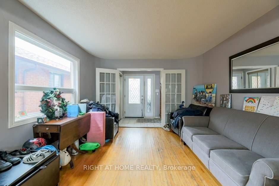 58 Park Street, Toronto 4