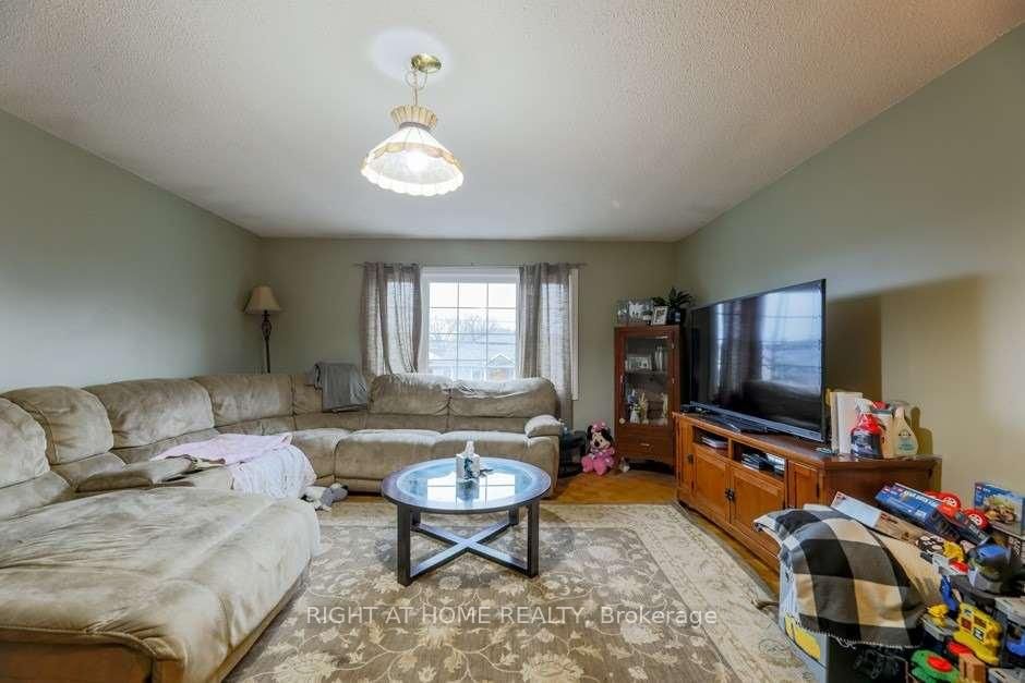 58 Park Street, Toronto 5