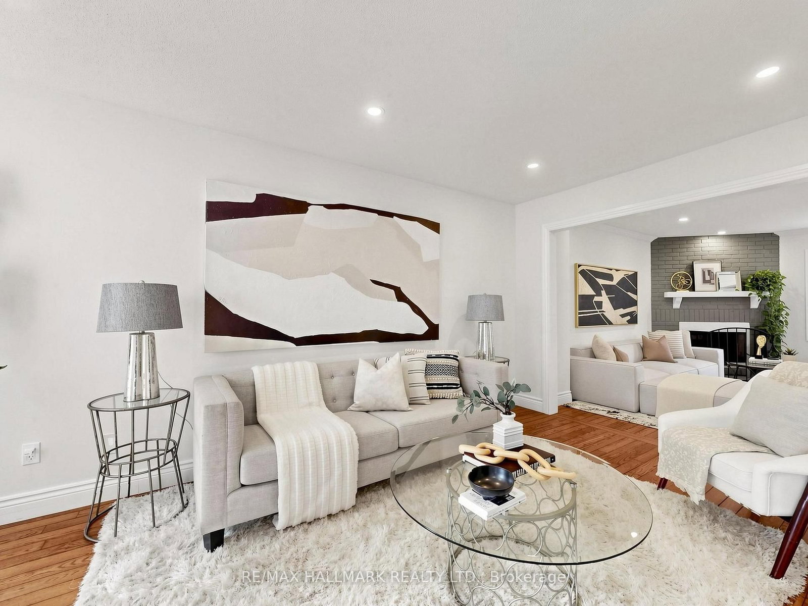 18 Howes Street • Ajax, ON photo 5