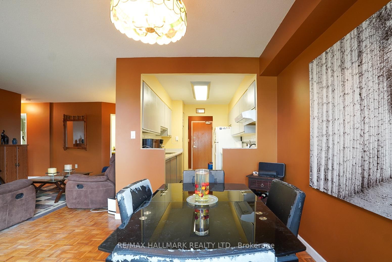 3734 St Clair Avenue E • #203 • Toronto, ON photo 7