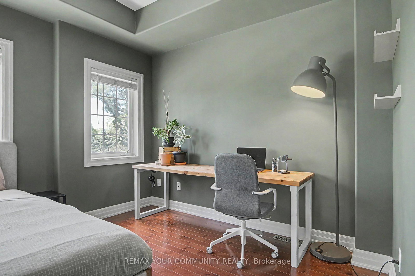 1079 Broadview Avenue • Toronto, ON photo 14