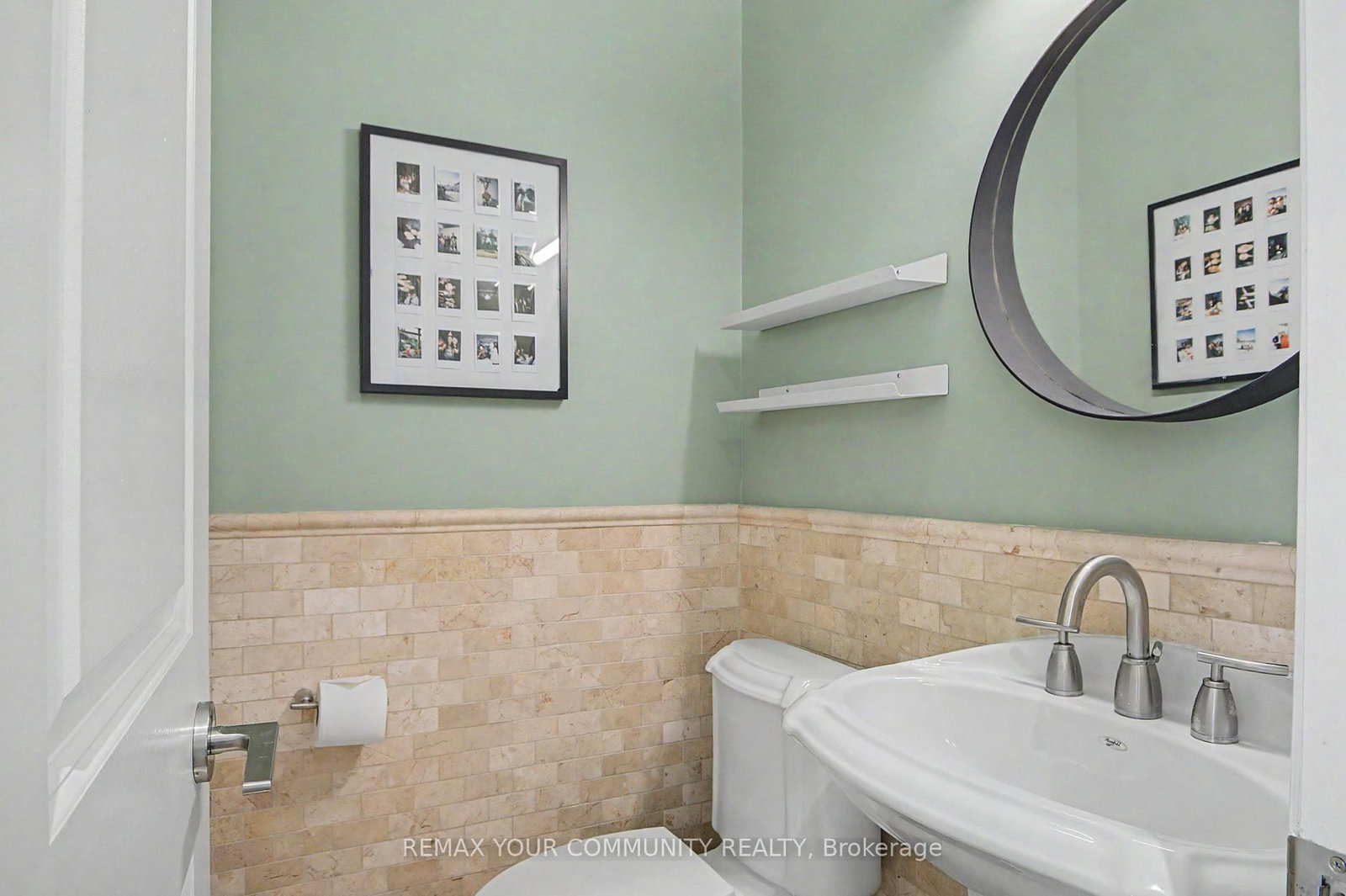 1079 Broadview Avenue • Toronto, ON photo 21