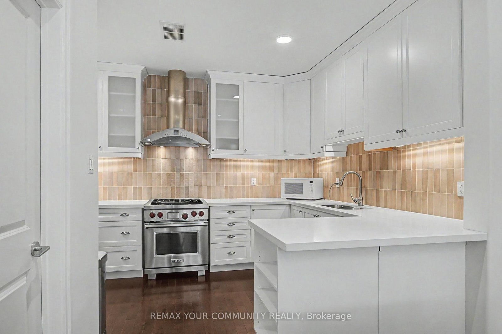 1079 Broadview Avenue • Toronto, ON photo 5