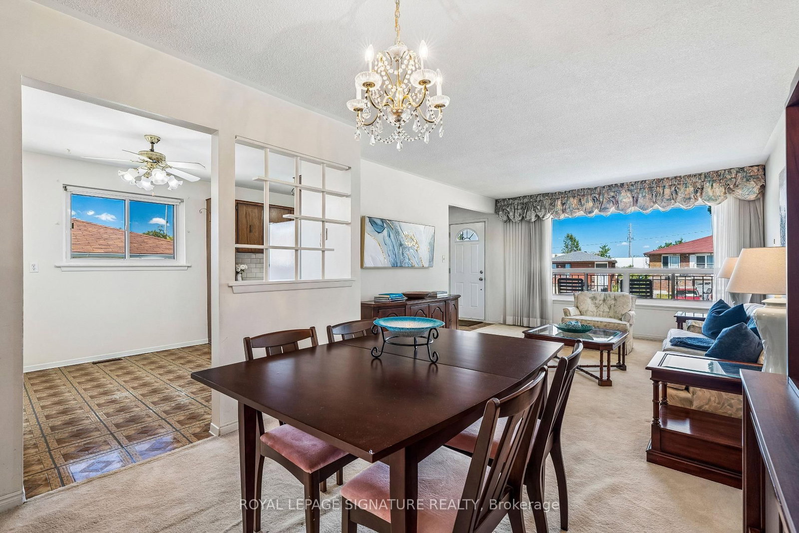 171 Petworth Crescent • Toronto, ON photo 2