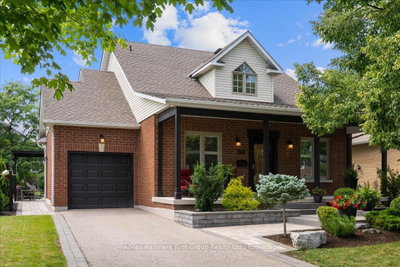 64 Waterbury Crescent