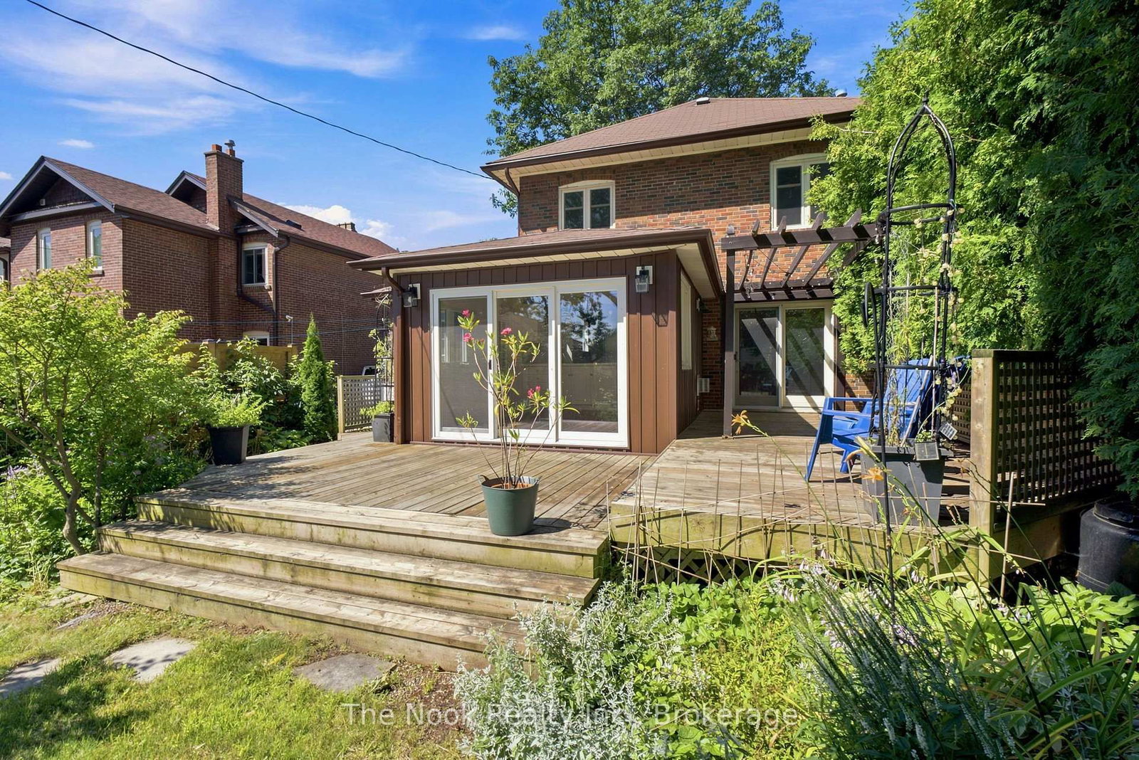 641 Masson Street • Oshawa, ON photo 45